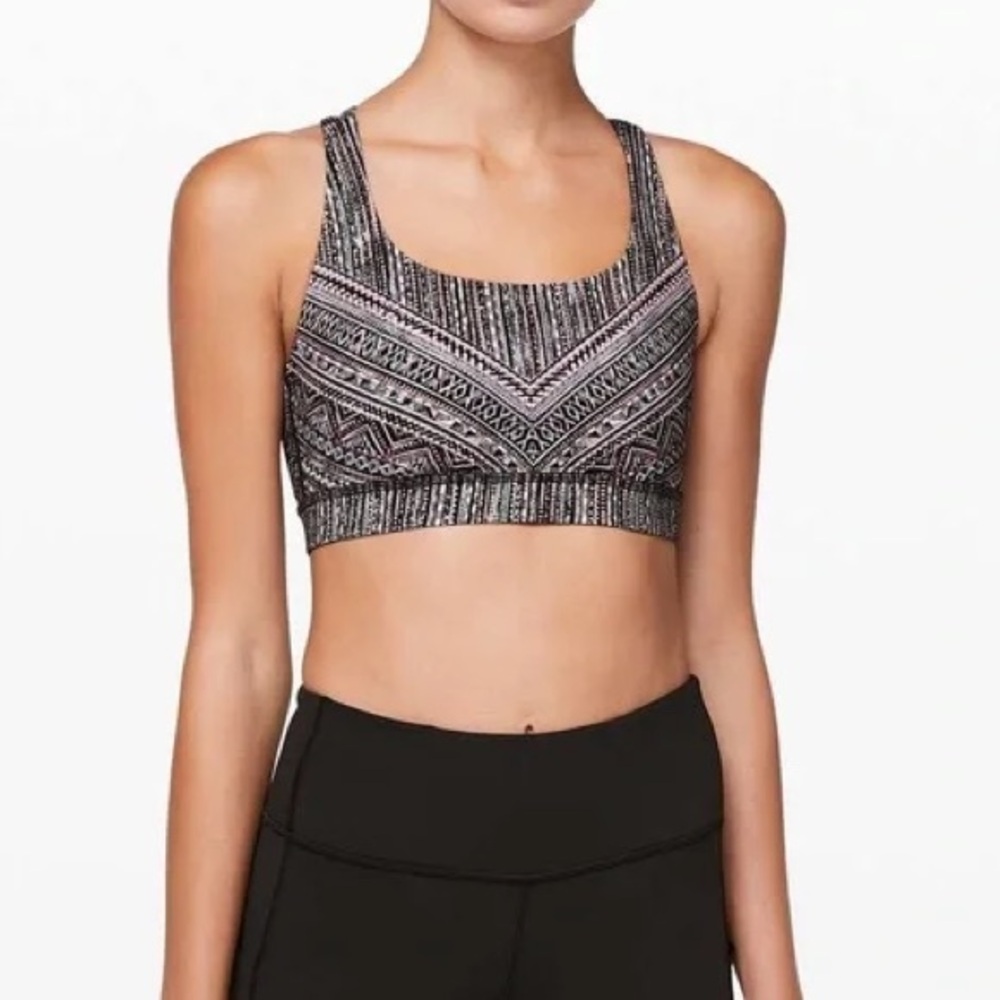NWOT Women’s Lululemon Energy Tribal Pace Bra Size 4